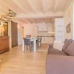 Elizabeth House Apartamento Varenna